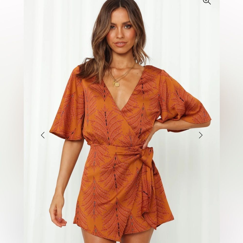 Saints + Secrets Wrap Around Shorts Romper Open Back Large